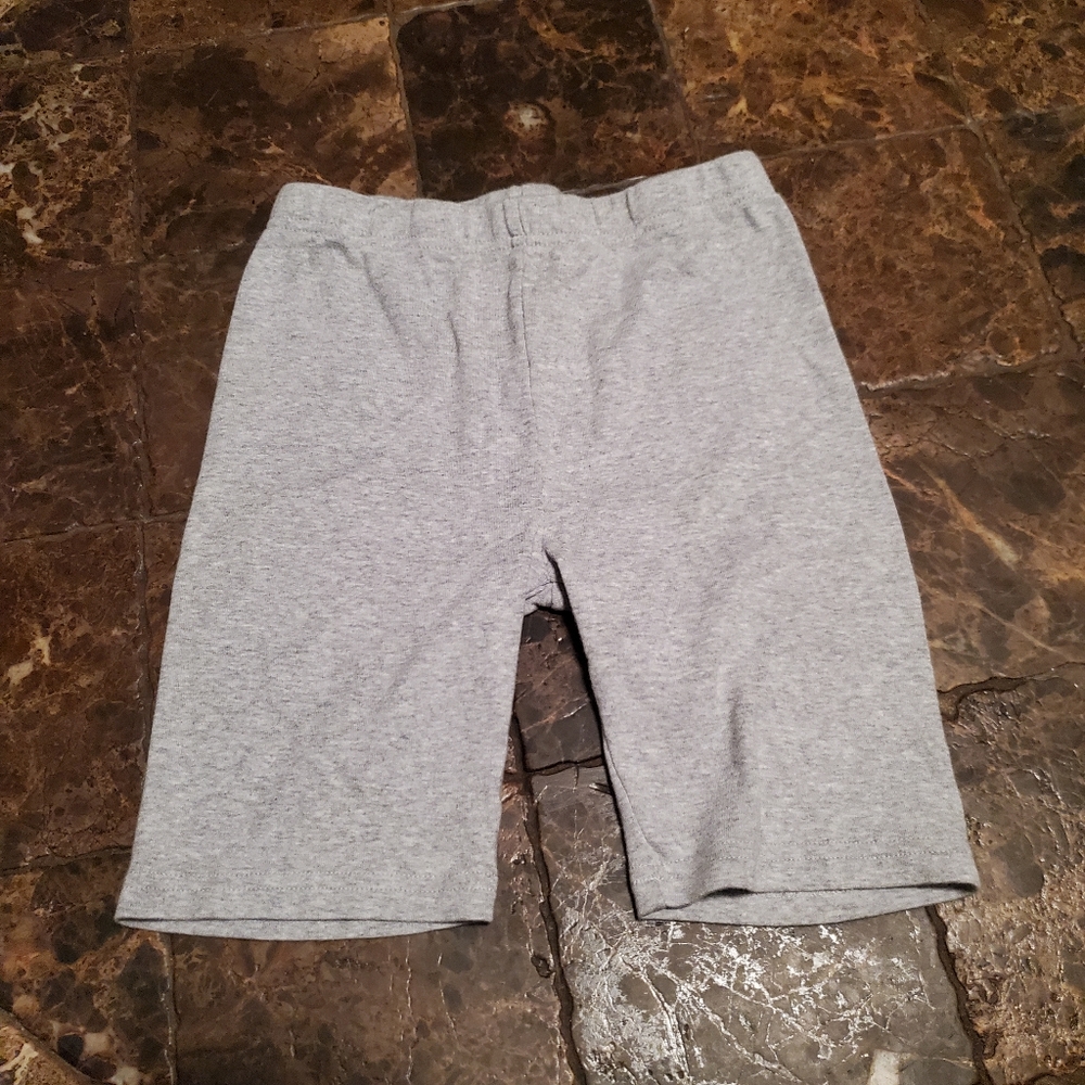 5/25 Carter's Size 8 grey bike shorts 100% cotton